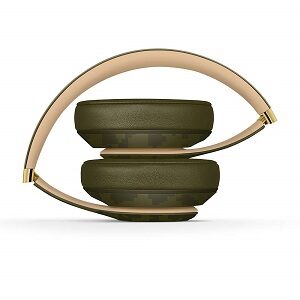 Beats-Camo-Collection-Forest-Green.-Over-Ear-Beats-Studio3-Wireless-Noise-Cancelling-Headphones
